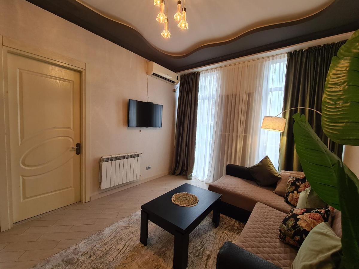 Sunpartment Apartment Batumi Bagian luar foto