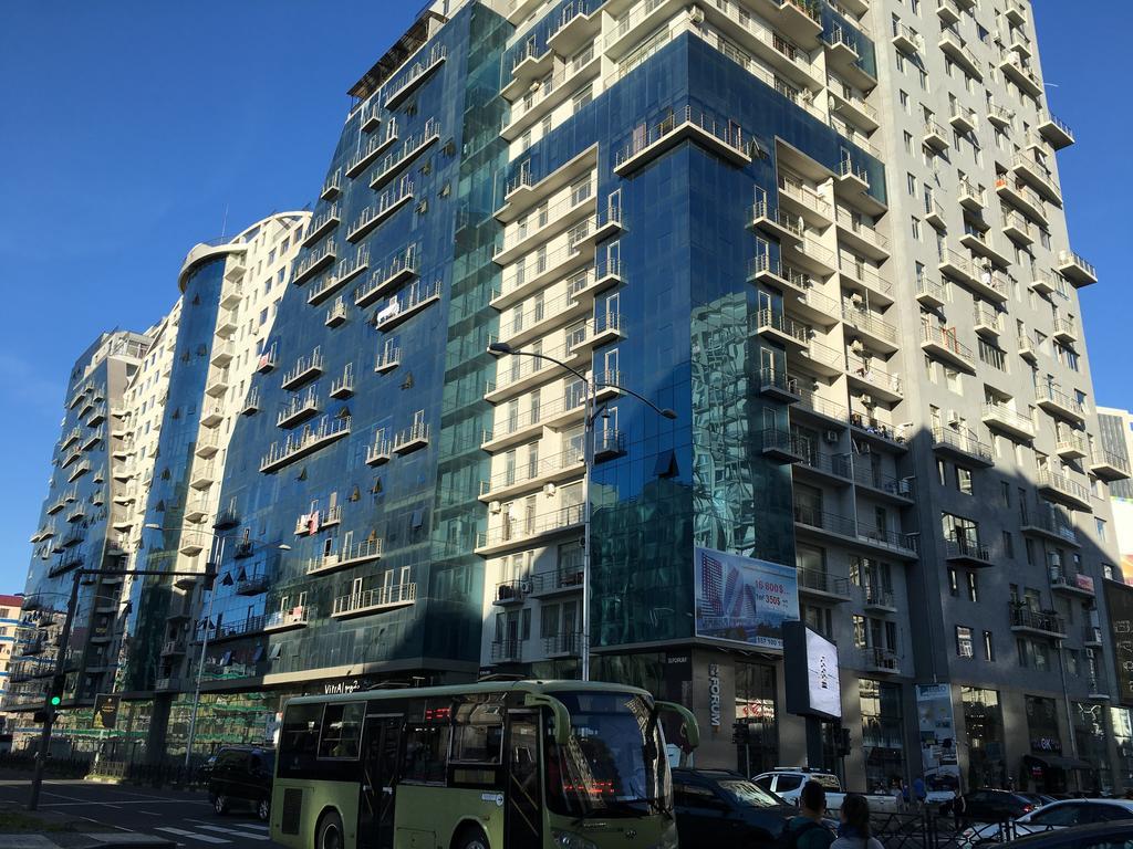 Sunpartment Apartment Batumi Bagian luar foto